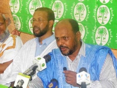 جميل منصور وغلام