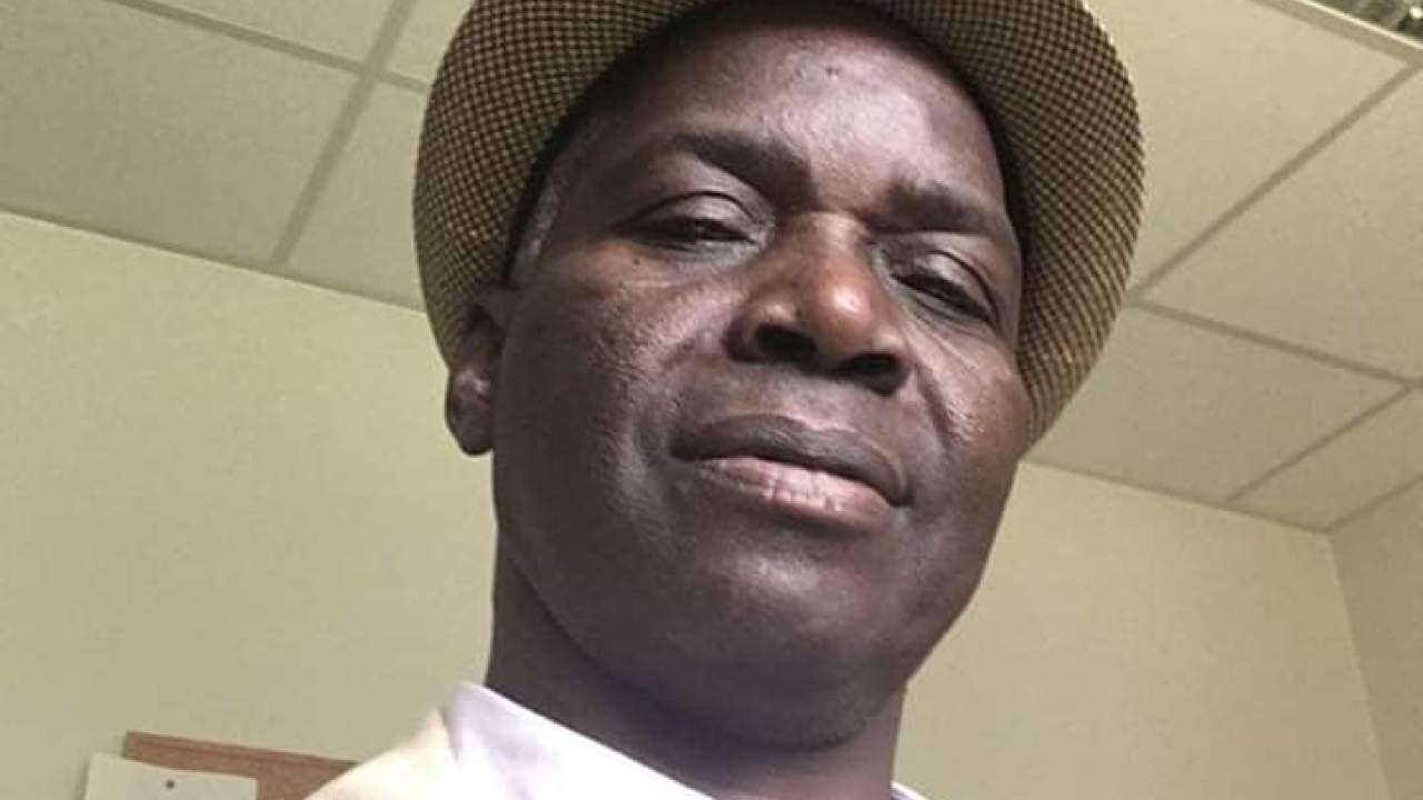 الراحل عمر با