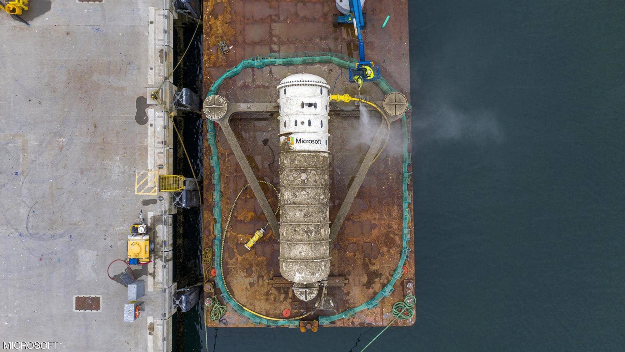 أثناء عملية التنظيف عقب انتشال مركز البيانات