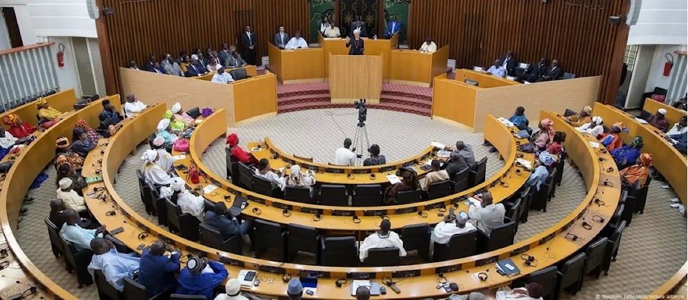السنغال: البرلمان يناقش ملف "الصناديق السرية" والتصريح بممتلكات الرئيس