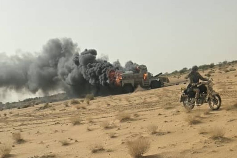 مقتل 10 جنود في هجوم على معسكر للجيش المالي وسط البلاد